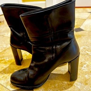 Black Stuart Weitzman Ankle Boots
